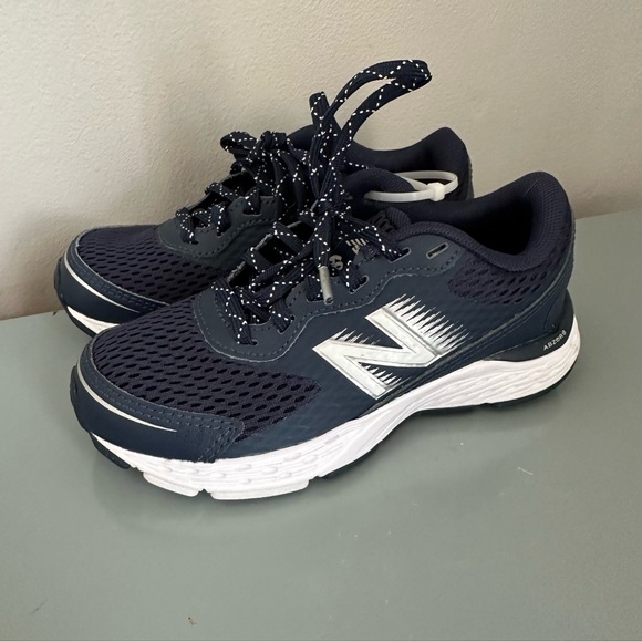 New Balance Other - New Balance 680 v6 -IW Kids Navy White NEW 12